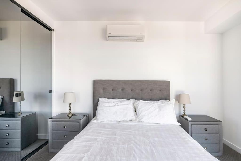 Ferienwohnung Skyone Lux 2Bed2Bath Aprt In Boxhill And Free Carpark Box Hill Exterior foto